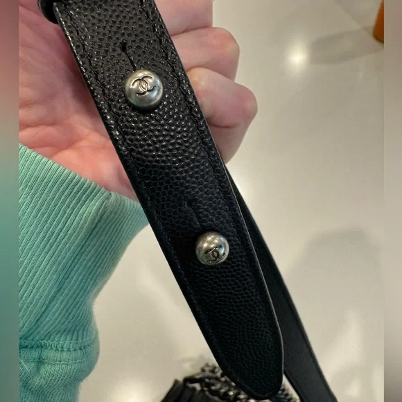 Chanel Boy Bag Old Medium Black Caviar - Picture 12 of 16